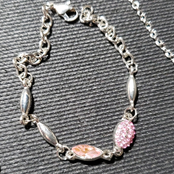 Earing, Necklace, Bracelet Set - Picture 6 of 6